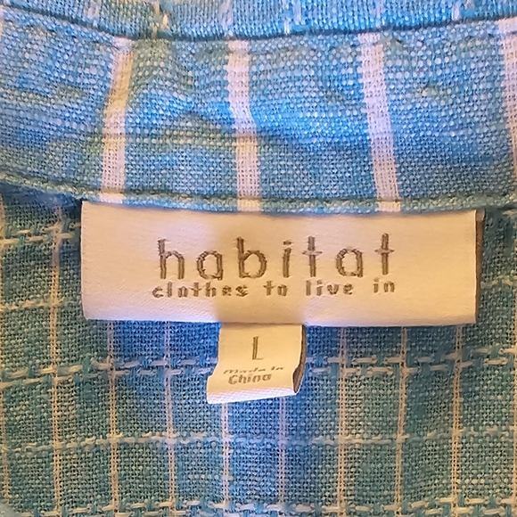 Lovely Crisp Linen Cotton HighLo HABITAT Flattering Fit Button-Down Blouse - Picture 4 of 5
